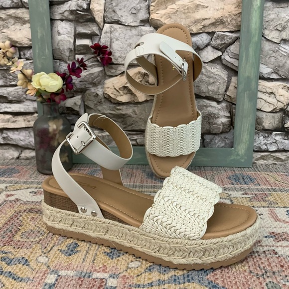 #83 SODA Nico Woven Espadrilles Strappy Sandals Wedges Platform Shoes Size 8 New - Picture 1 of 7
